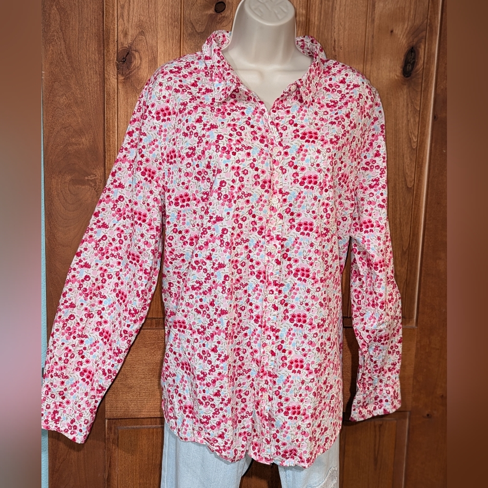 Old Navy Pink and Red‎ Floral Shirt